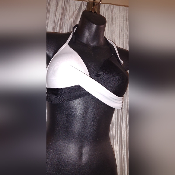 black & white bikini top with striped Victoria Secret Unforgettable bottom - Picture 4 of 15